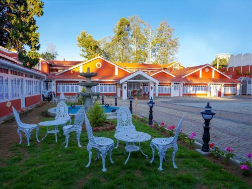 Hotel Vinnca West Downs Heritage Resort