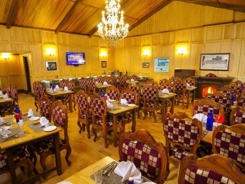 Hotel Vinnca West Downs Heritage Resort