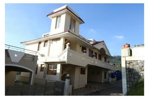 Hotel Green Moon Residency