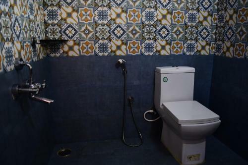 Hostal Reflections Guest House