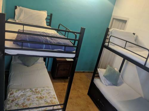 Hostal Reflections Guest House