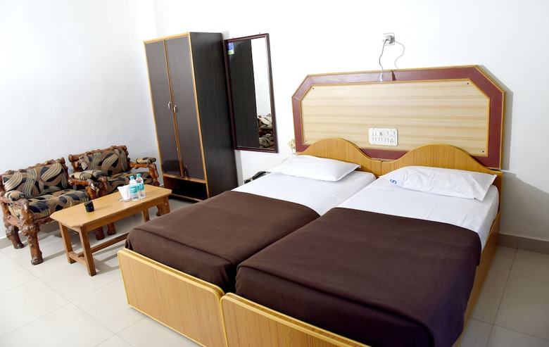 Hotel Sharada International