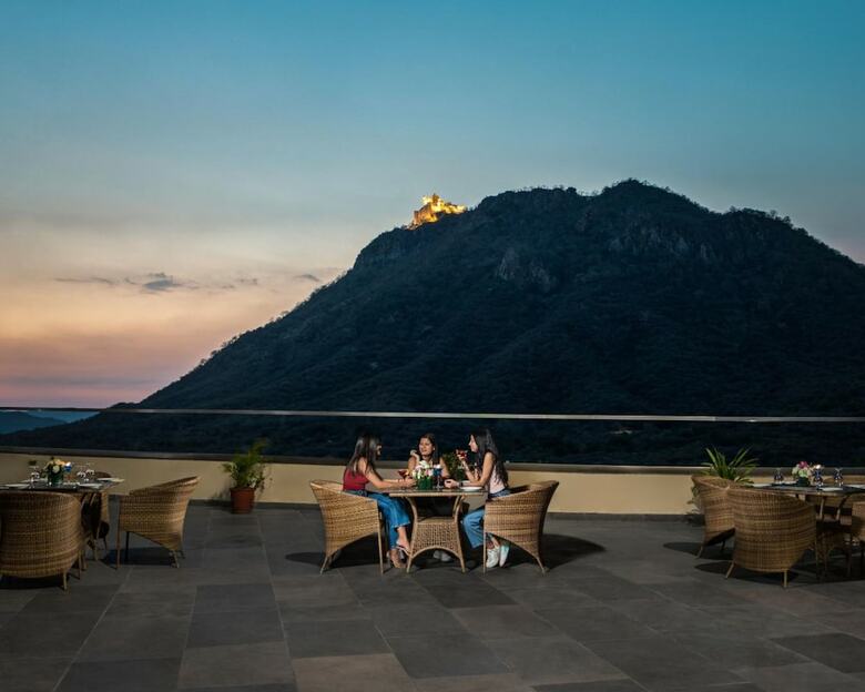 Hotel Justa Sajjangarh Resort & Spa