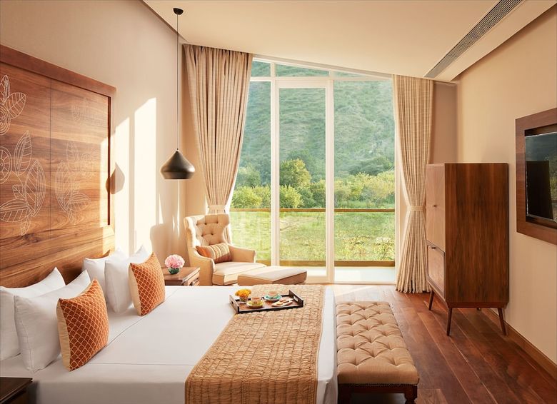 Hotel Taj Aravali Resort & Spa