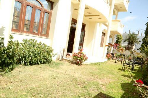 Bed & Breakfast Kci Guest Villa