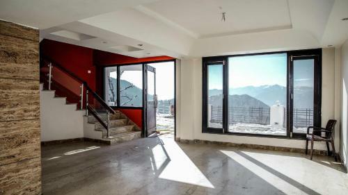 Hotel Patnitop Heights