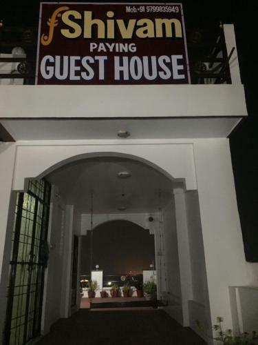 Hotel Shivam Paying Guest House,u