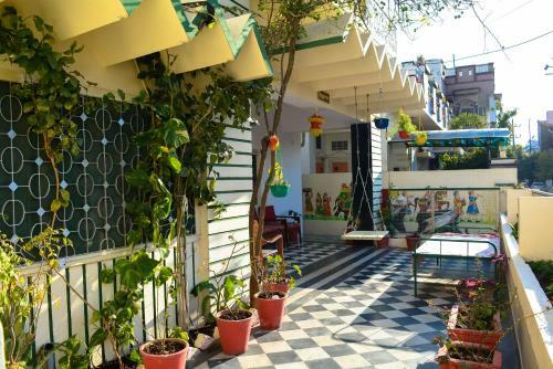 Hostal Chitrangan - A Perfect Stay