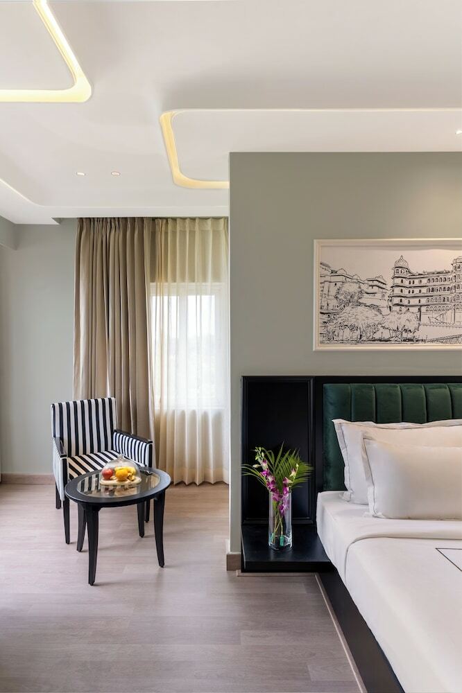 Hotel Viaan