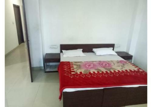 Budget Hotel Near Bus Stand