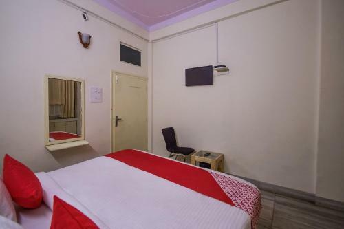 Oyo 15212 Hotel Seema
