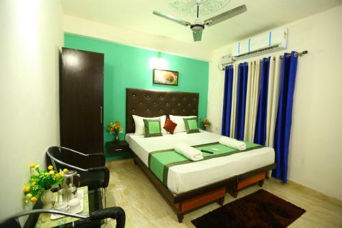 Hotel Yash Residency