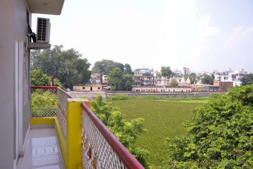 Lake View Hotel