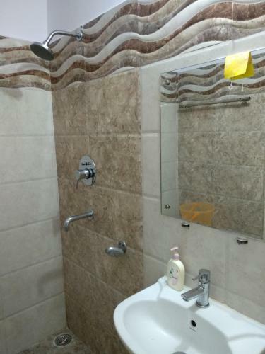 3 Bhk Ganges View Apartment