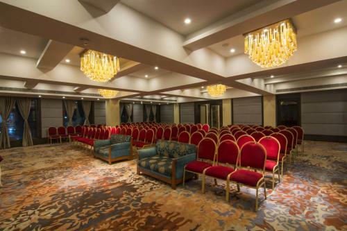 Hotel The India Benares