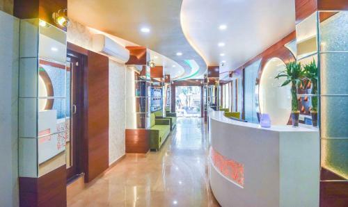 Saffron Hotel