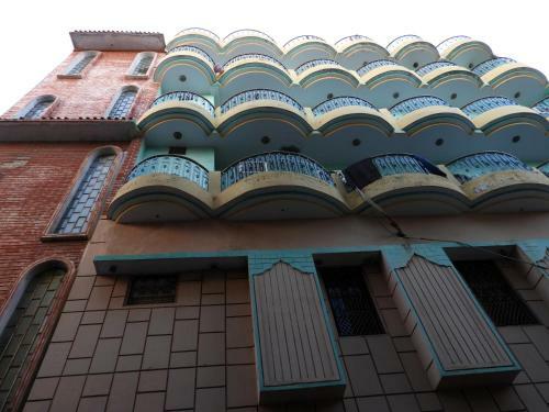 Hostal Sandhya Guest House