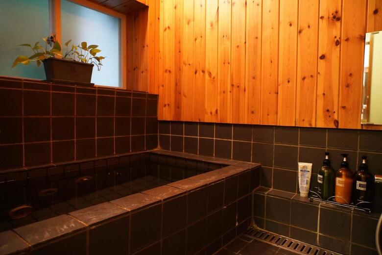 Bed & Breakfast Penshion Asanebou