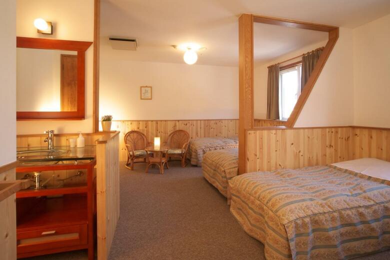 Bed & Breakfast Penshion Asanebou