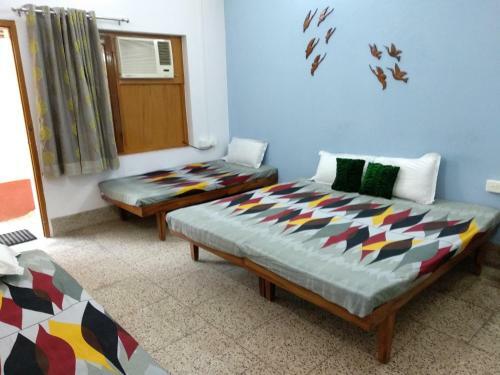 Apartamento 2 AC Rooms With Kitchen & Lounge Near Ganges