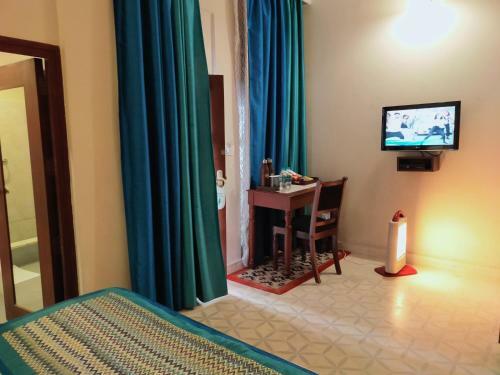 Hotel Guleria Kothi