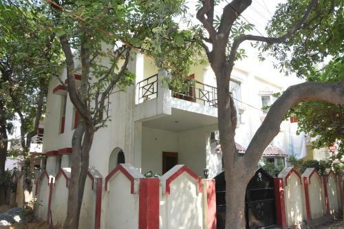 Sanket Sood Bed And Breakfast Varanasi