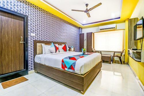 Hotel Fabexpress B Square