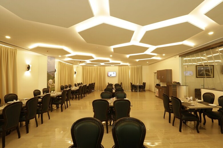 Mantris Hotel
