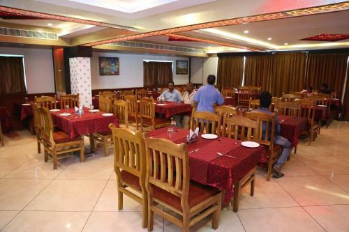 Hotel Skml Grand