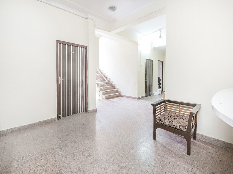 Hotel Capital O 15929 Comfort Residency