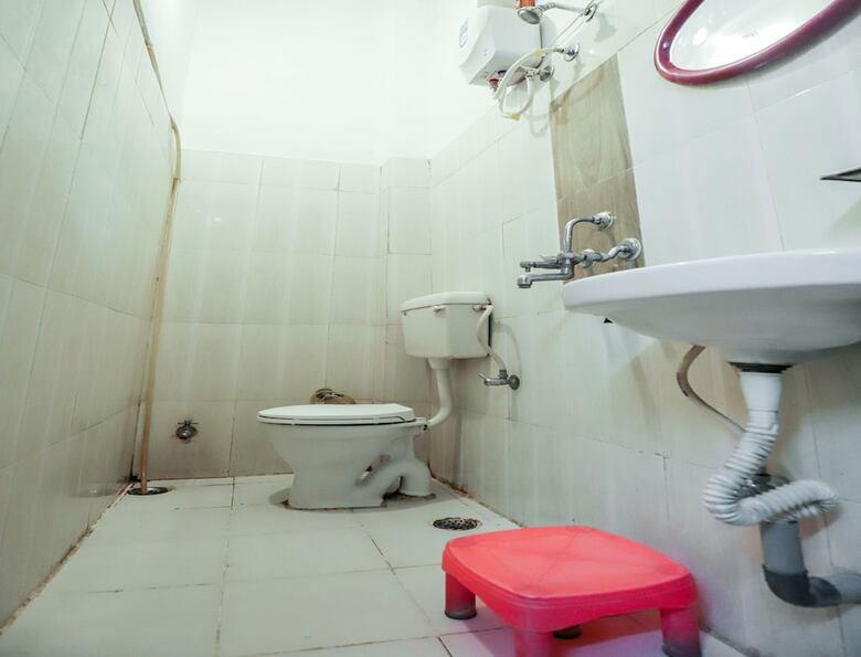 Hotel Capital O 15929 Comfort Residency