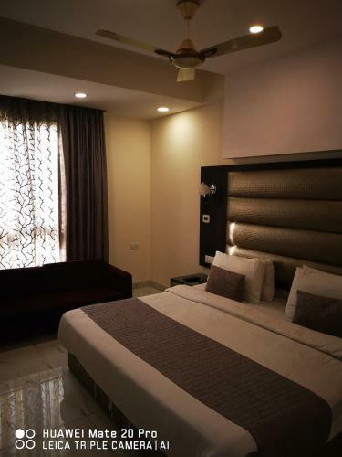 Hotel P.k. Residency