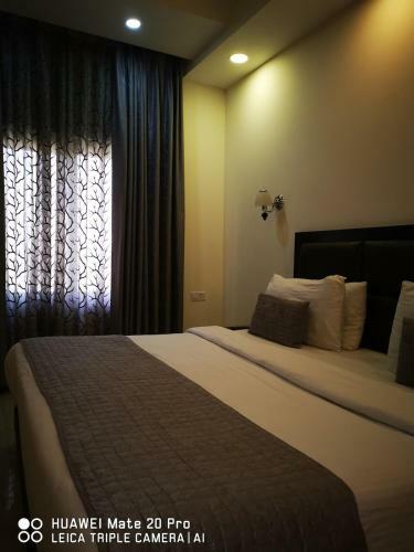 Hotel P.k. Residency