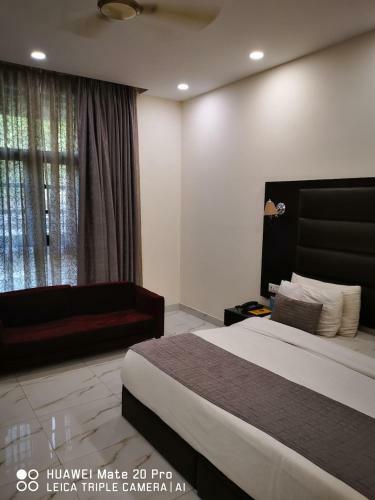 Hotel P.k. Residency