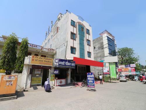 Oyo 13161 Apni Havali Hotel & Restaurant