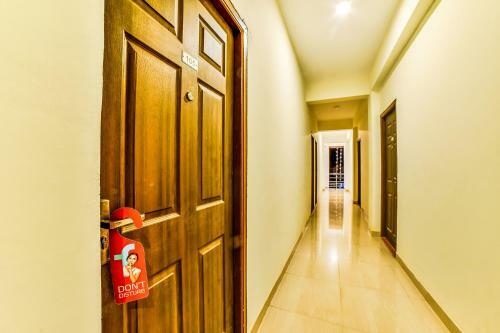 Hotel Fabexpress Spring Height