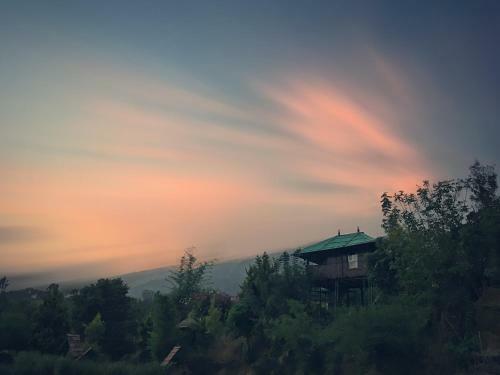 Hotel Koomankolly Resort