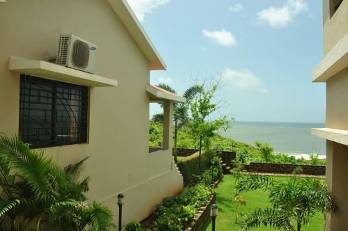 Hotel O'nest Nakshatra Beach Resort