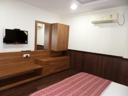 Kapil Lodge