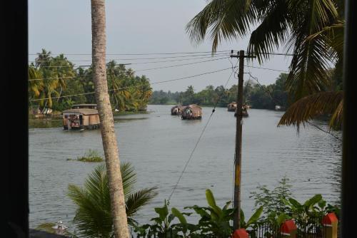 Bed & Breakfast Haya River View
