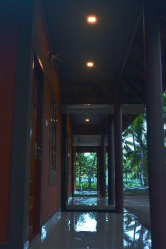 Munroe Paradise