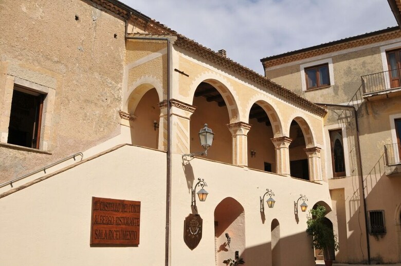 Hotel Castello Di Altomonte
