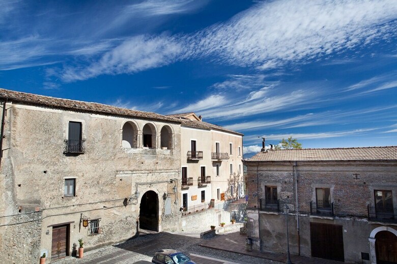 Hotel Castello Di Altomonte