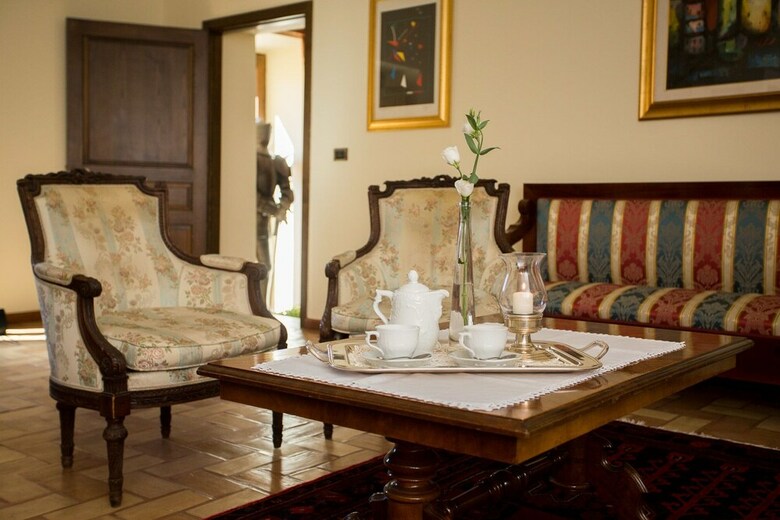 Hotel Castello Di Altomonte