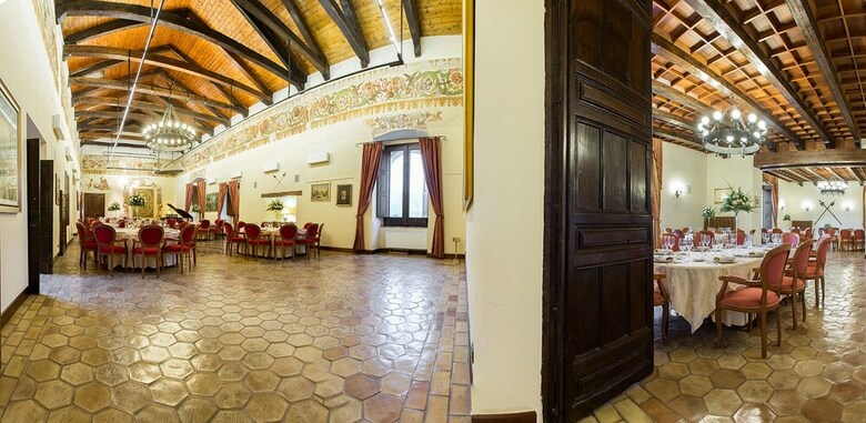Hotel Castello Di Altomonte