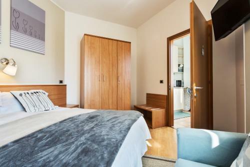 Hostal Vignola Rooms Avio