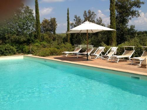 Camigliano Villa Sleeps 16 Air Con Wifi