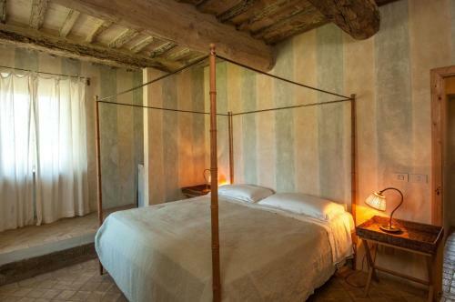 Camigliano Villa Sleeps 16 Air Con Wifi