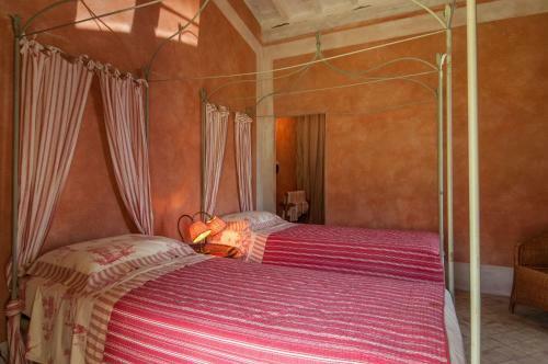 Camigliano Villa Sleeps 16 Air Con Wifi