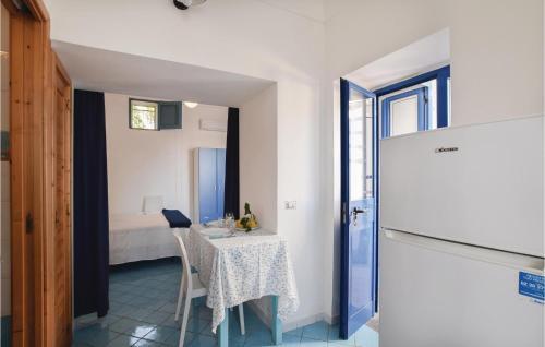 Studio Apartment In Procida -na-